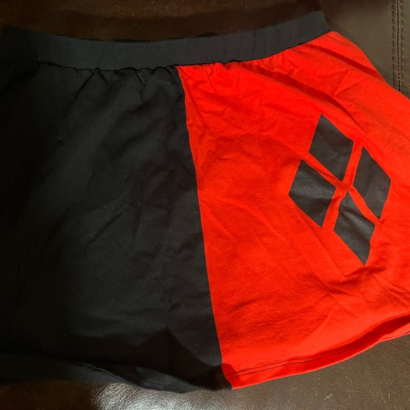 Official DC Harley Quinn Skater Skirt - Red and Black - L - Picture 5 of 6